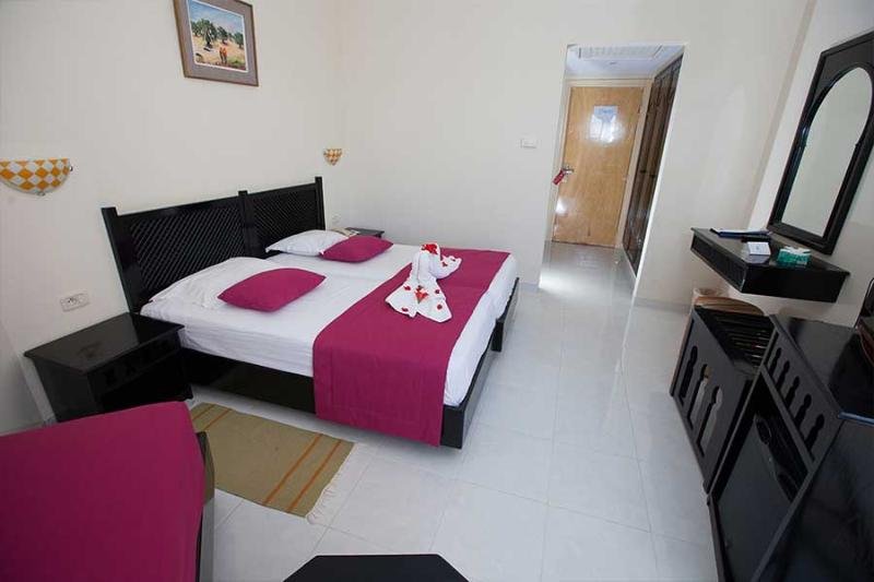 Фото Houda Yasmine Marine & SPA