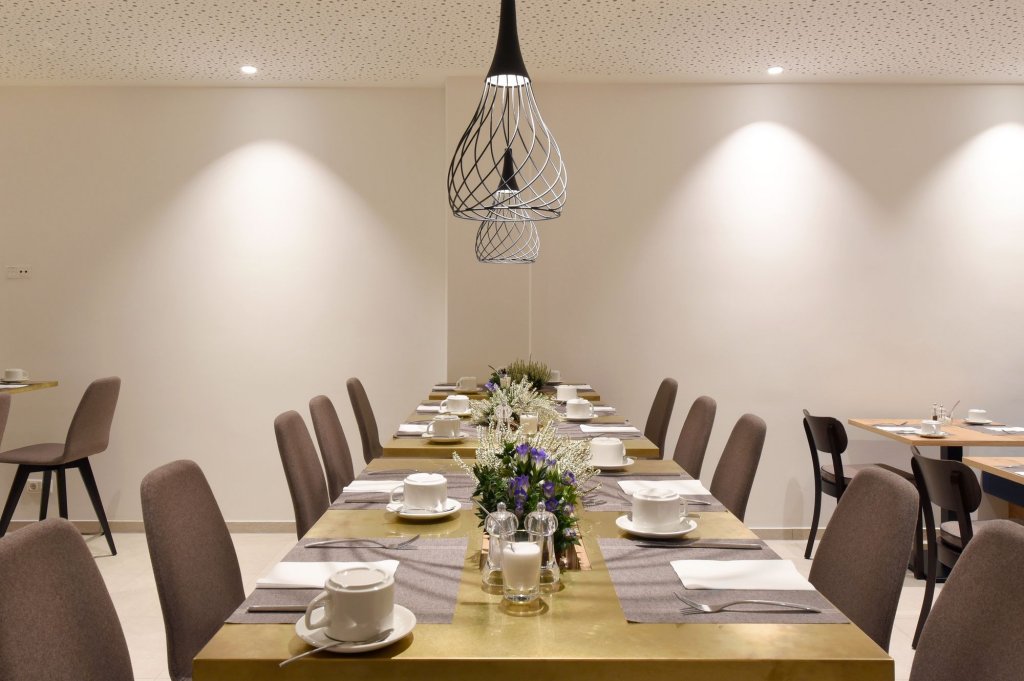 Фото The Centerroom Hotel & Apartments