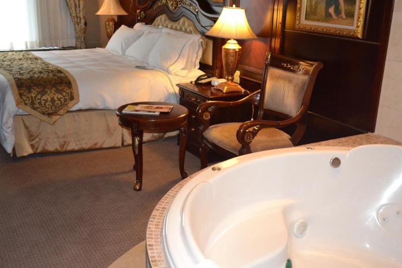 Фото Radisson Toronto Airport West