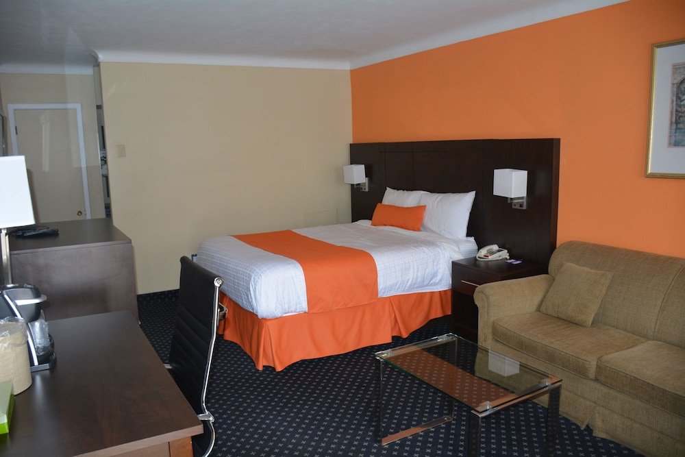 Фото Knights Inn North Bay