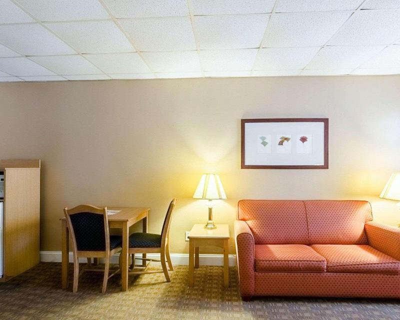 Фото Rodeway Inn Historic