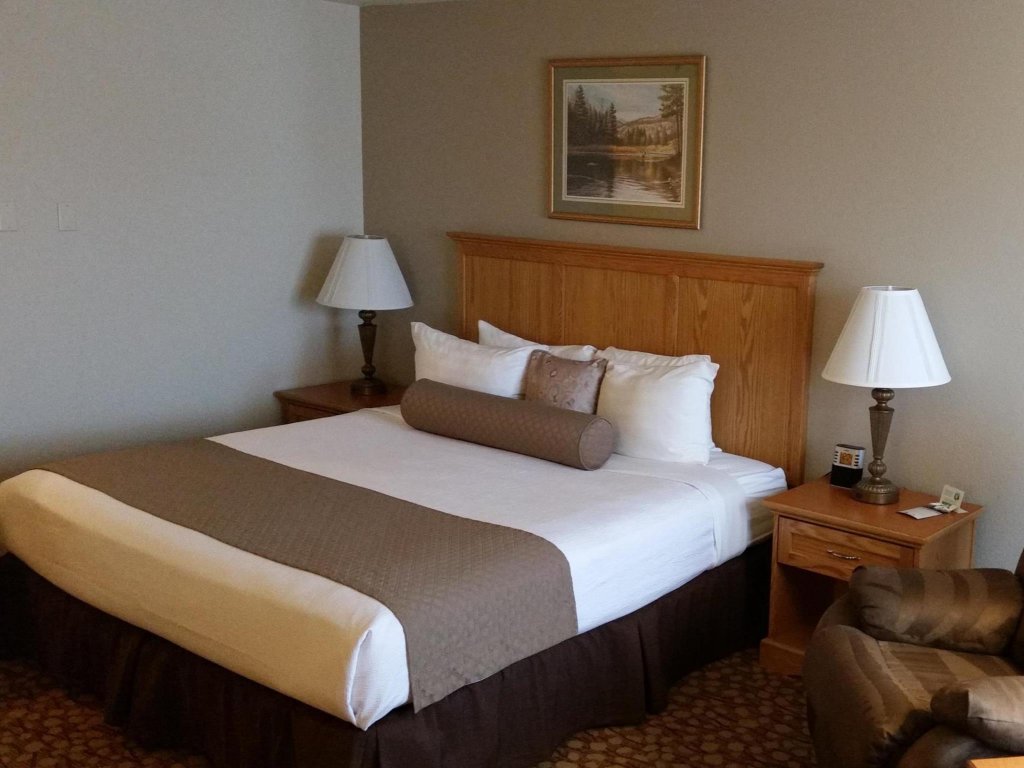 Фото Best Western Plus Mill Creek Inn