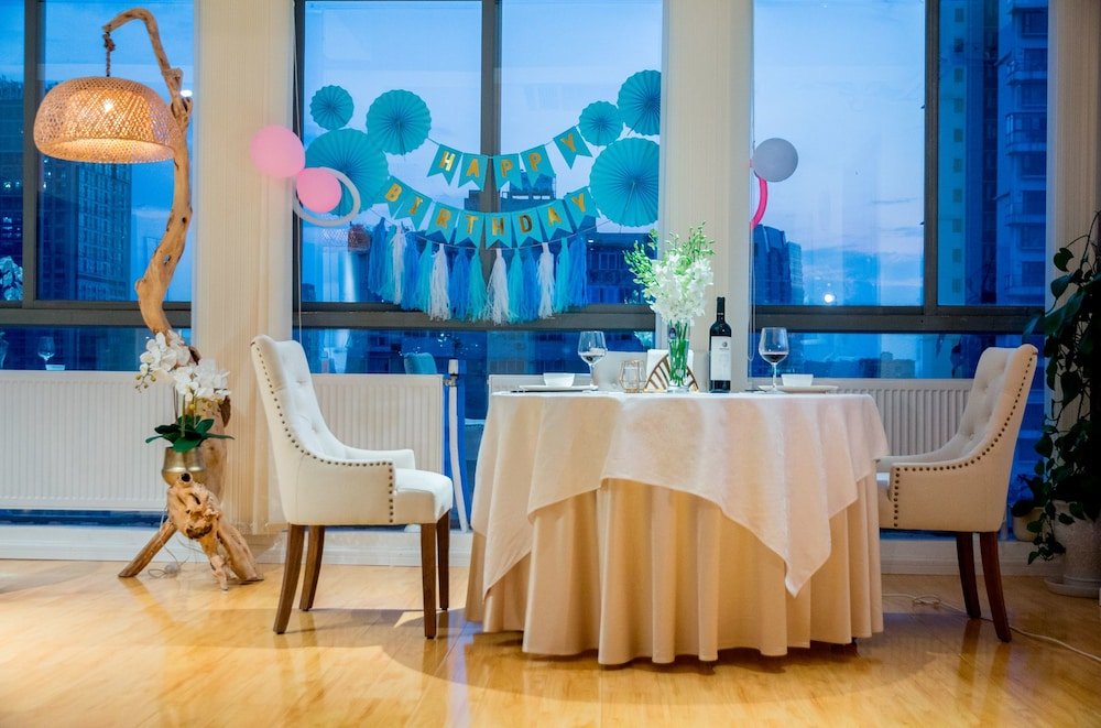 Фото White waltz