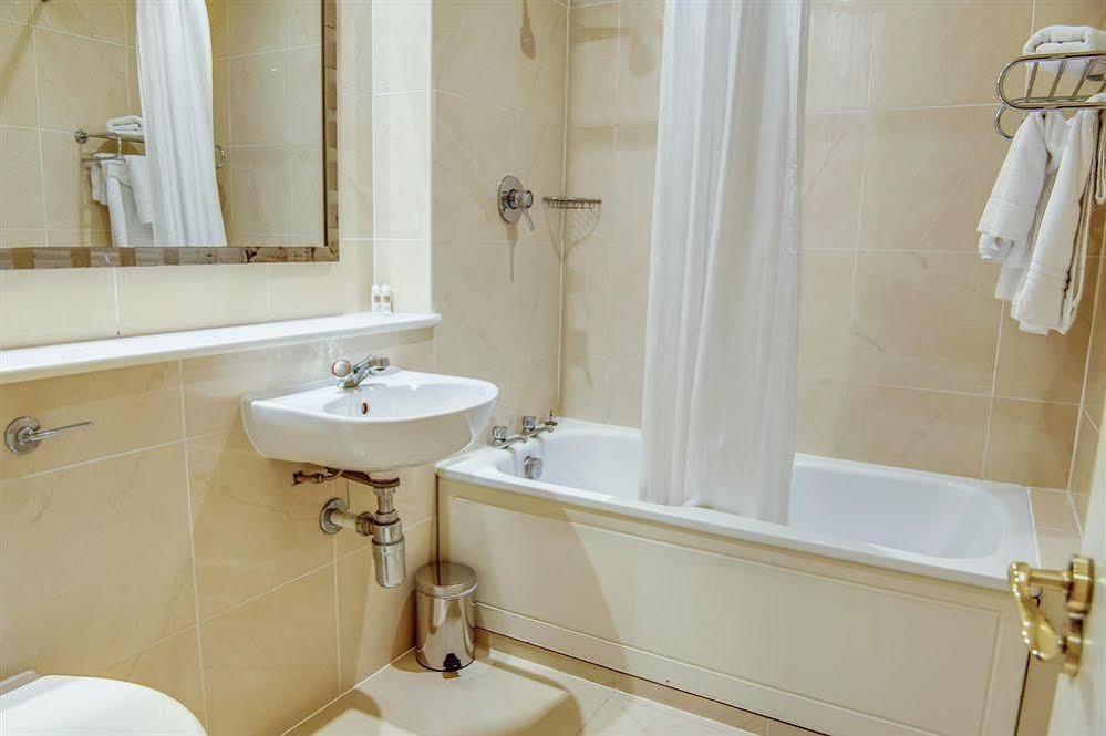 Фото Albany House