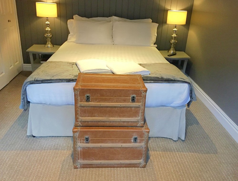 Фото The Knife and Cleaver