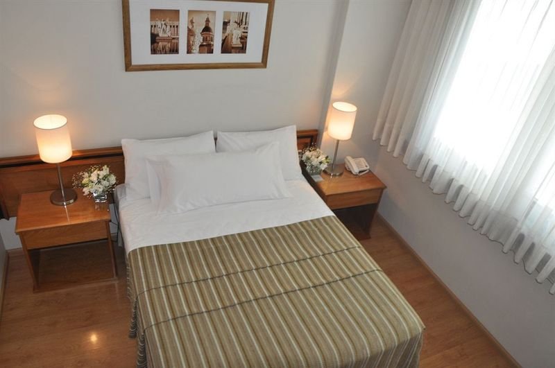 Фото Hotel Solans Carlton