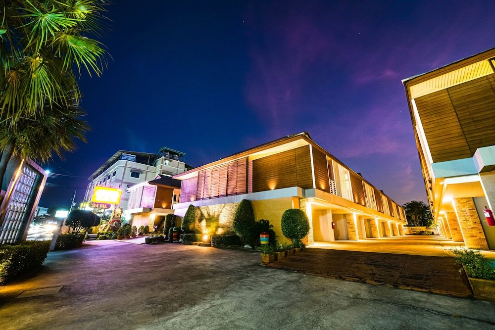 Фото Oyo 502 Bangsean Hotel