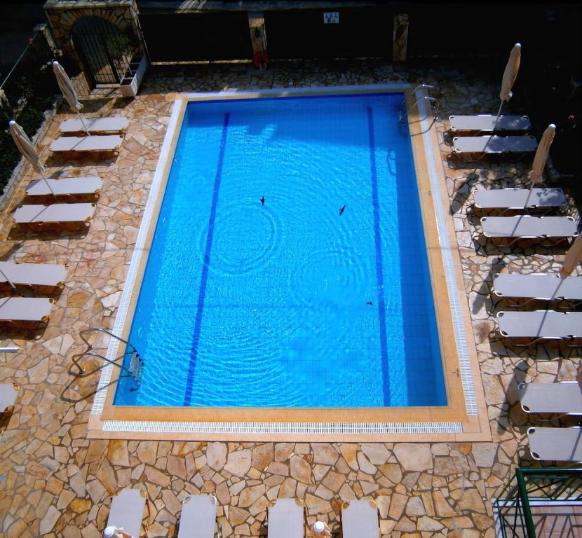 Фото Petros Studios