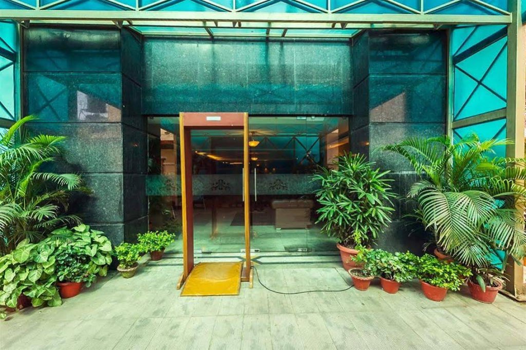 Фото отеля 2