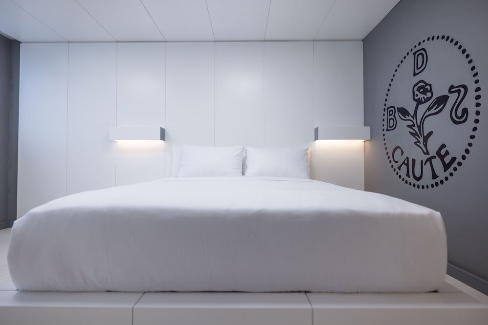 Фото Limehouse Library Hotel