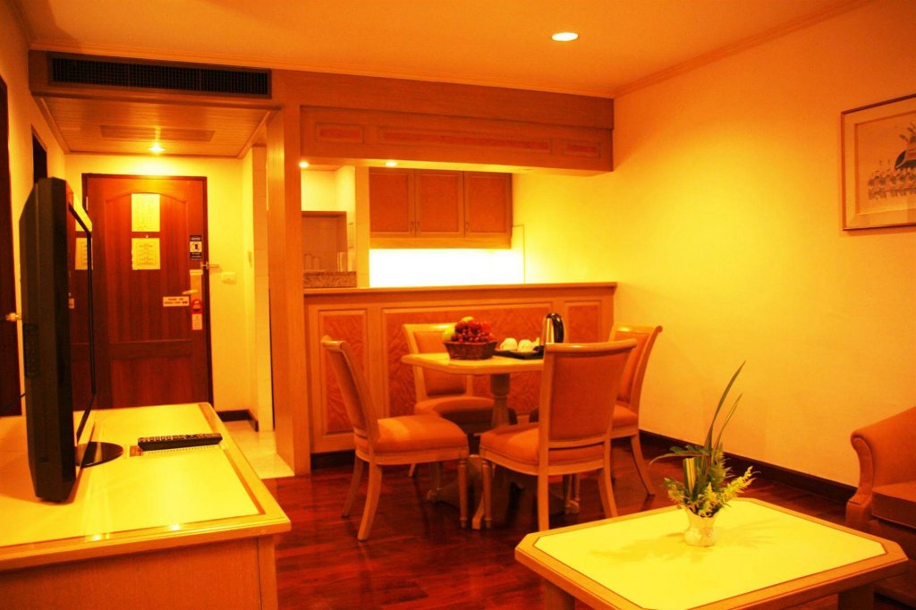 Фото Grand Tower Inn Rama VI Hotel