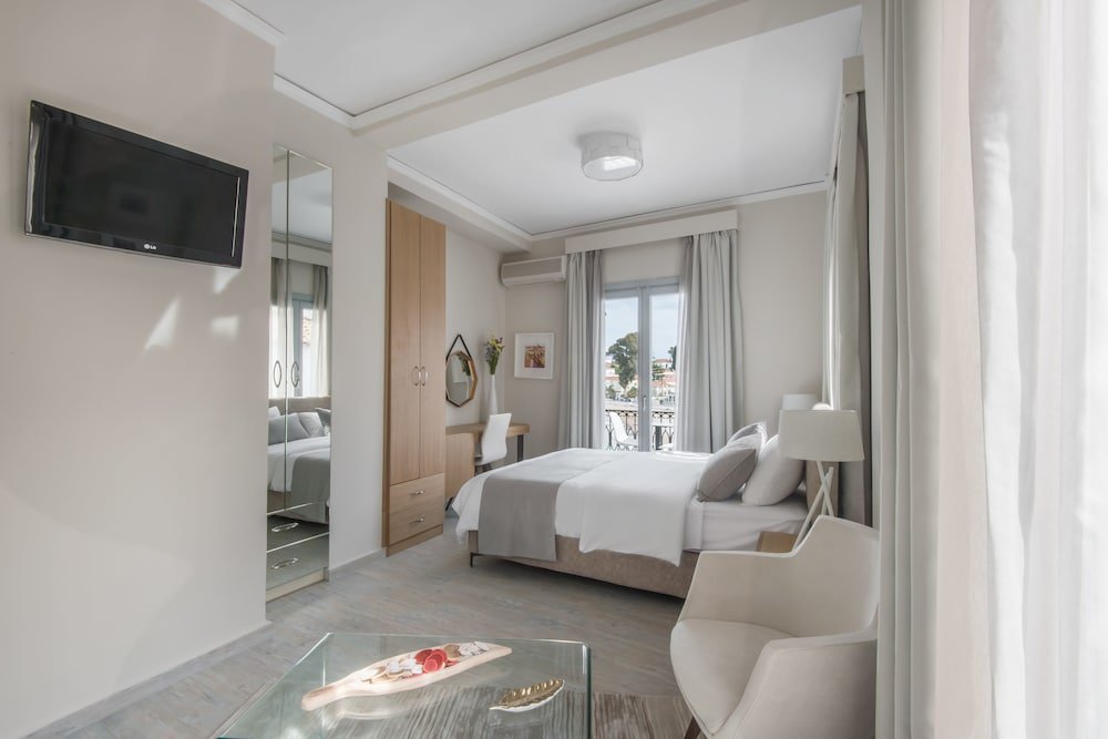 Фото Klimis Hotel