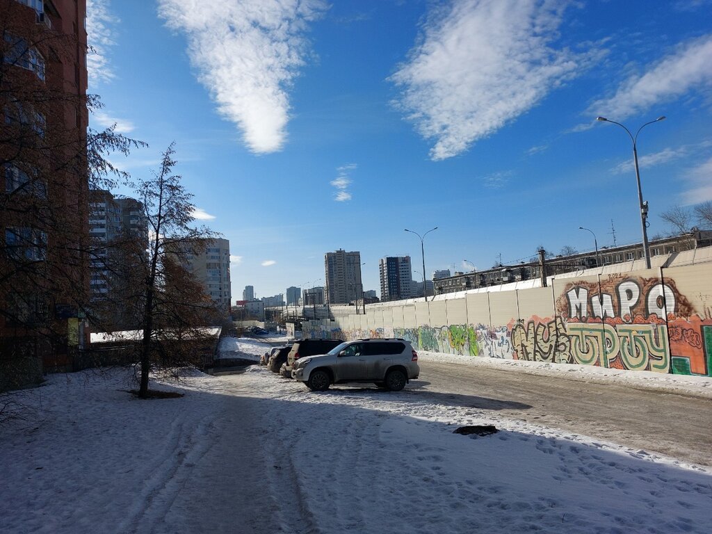 Parking lot Парковка, Yekaterinburg, photo