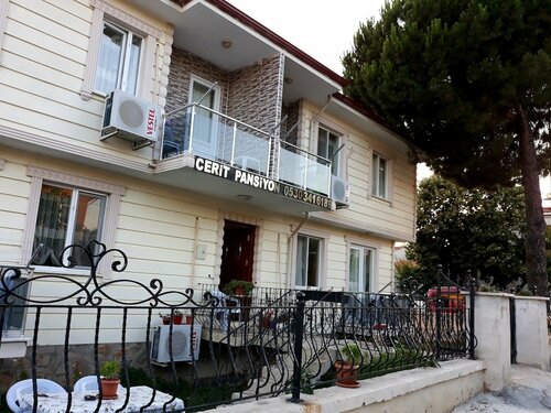 Хостел Cerit Pension в Гёкчеаде