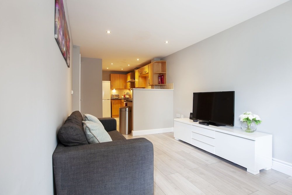 Фото The Wesley Luxury City Apartment