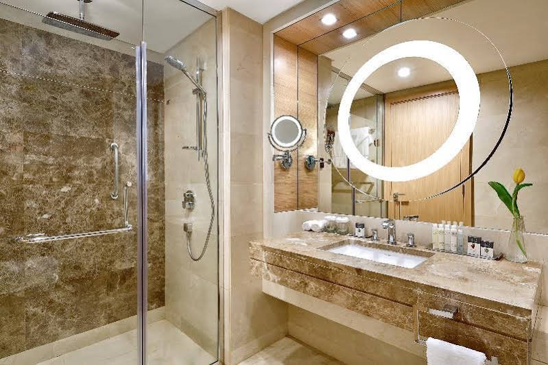 Фото DoubleTree by Hilton Riyadh - Al Muroj Business Gate