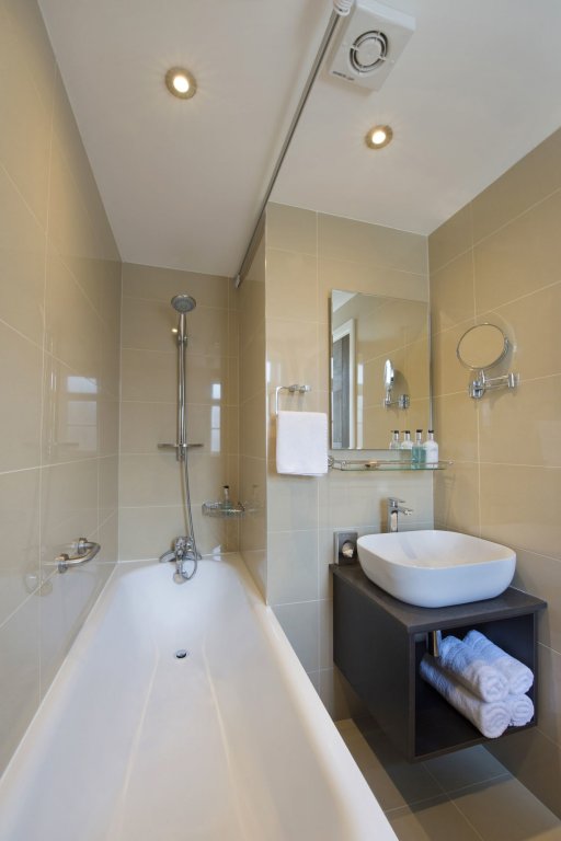 Фото Oyo Townhouse 30 Sussex Hotel