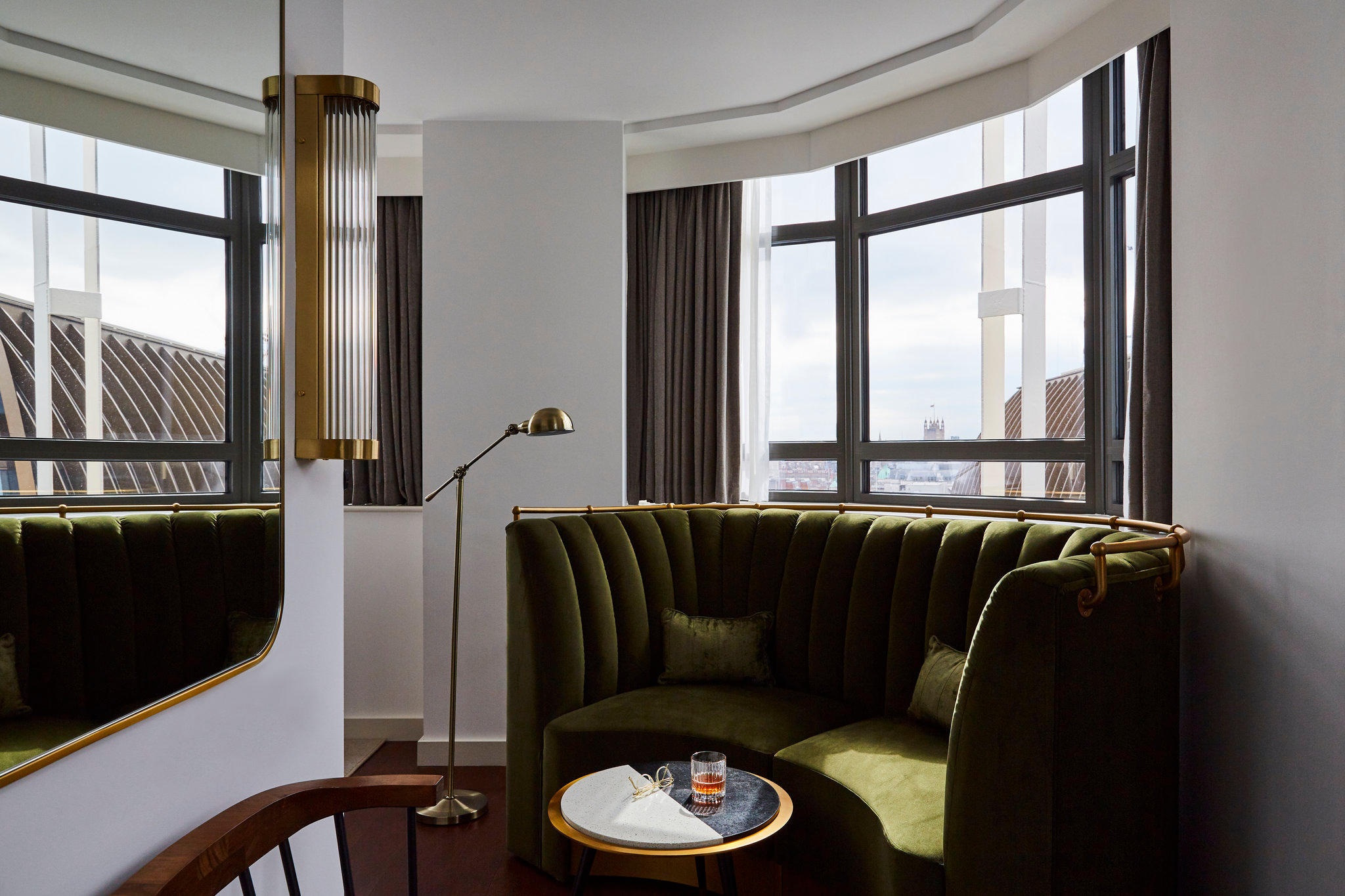 Фото Hotel Indigo London - 1 Leicester Square