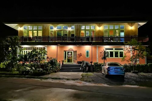 Lanta Villa Resort