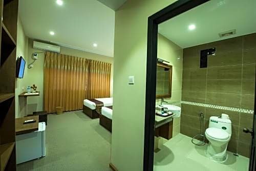 Фото Sky View Hotel