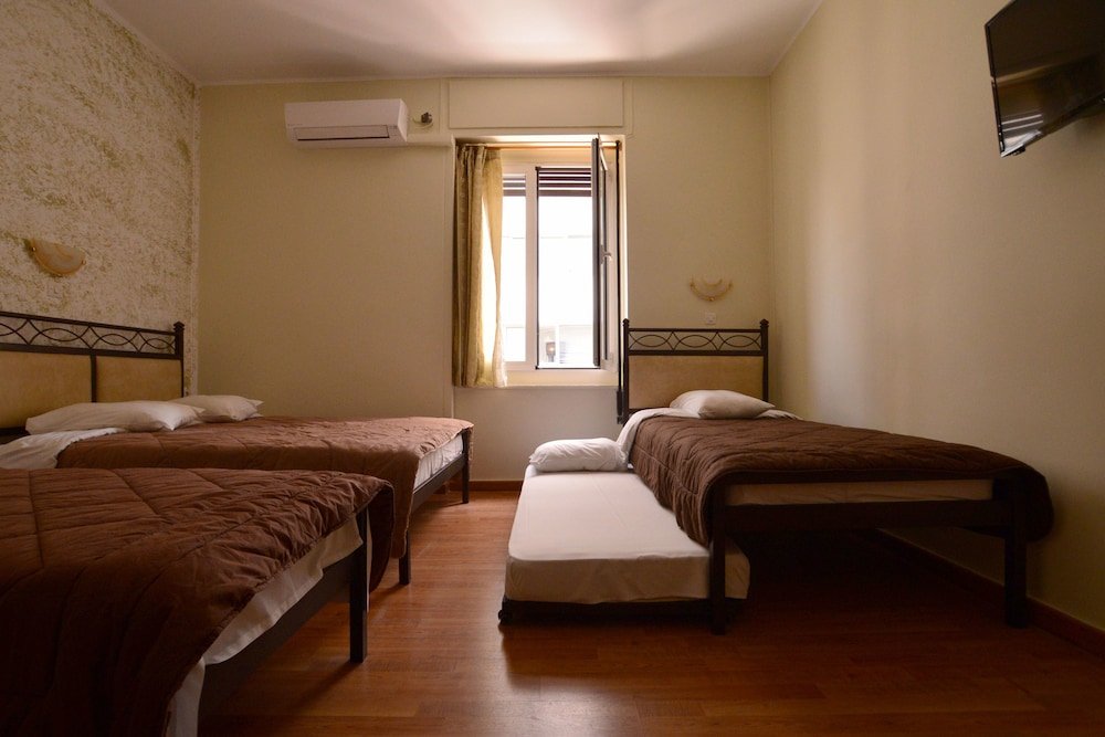 Фото Piraeus Port Hotel