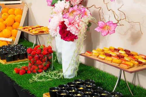 Внешний вид отеля voco Paris - Porte de Clichy в Клишах, фото 3