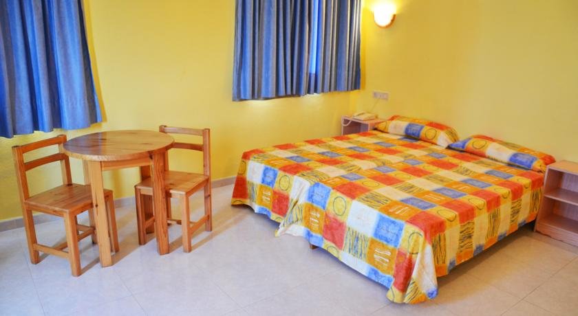 Фото Apartamentos Vibra Caleta - Adults Only