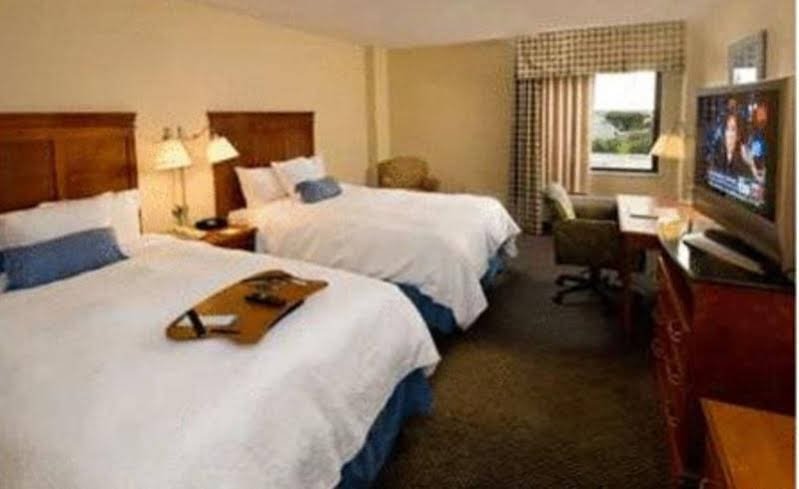 Фото Hampton Inn Miami-Airport West