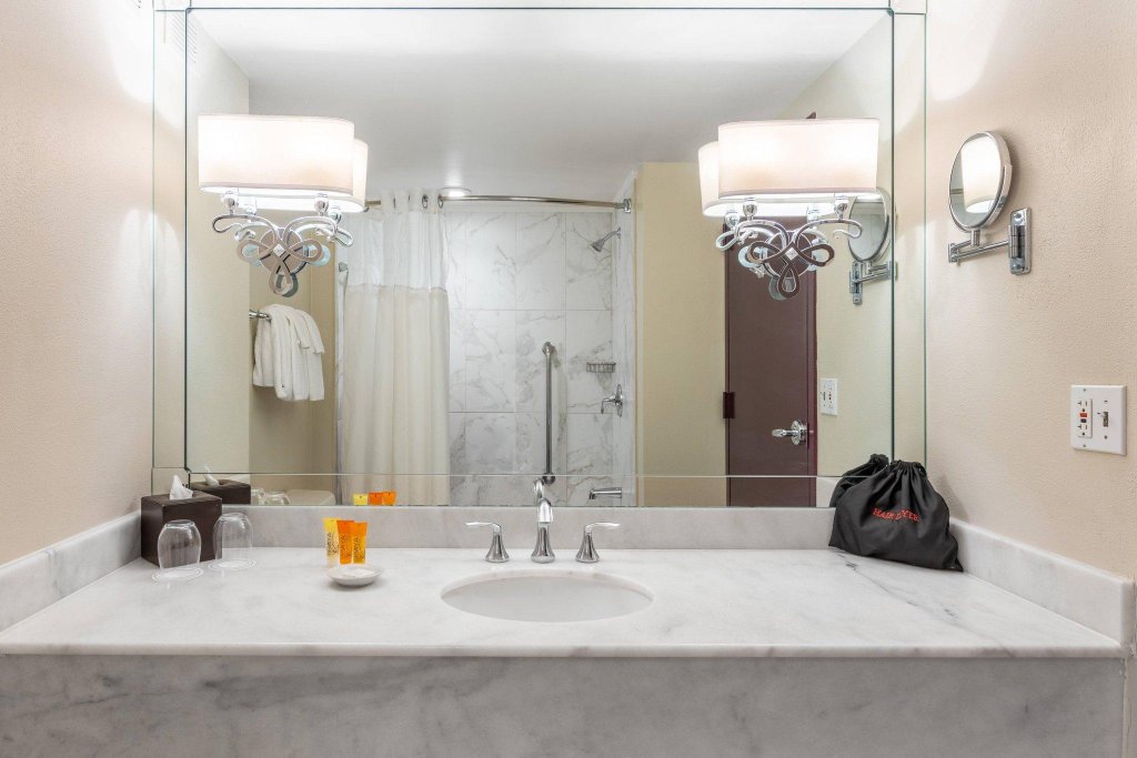 Фото Castle Hotel, Autograph Collection