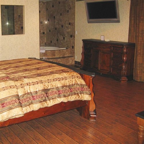 Фото Travelers Inn