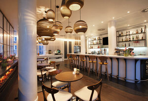 Гостиница Holiday Inn Dresden - Am Zwinger, an Ihg Hotel