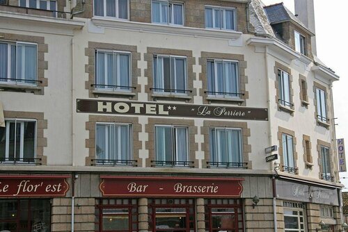 Гостиница Hôtel La Perriere в Лорьяне