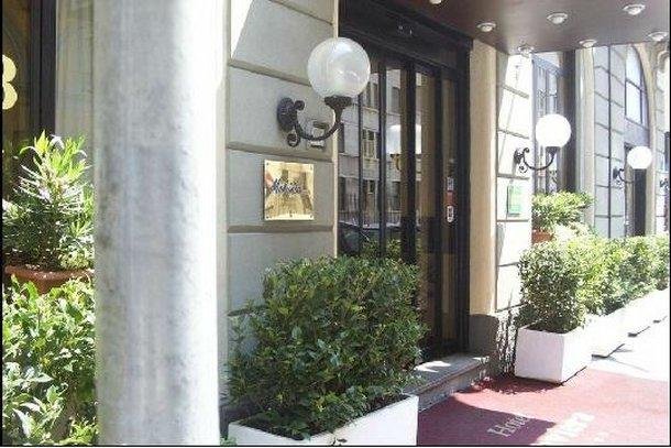 Фото Mokinba Hotels Baviera