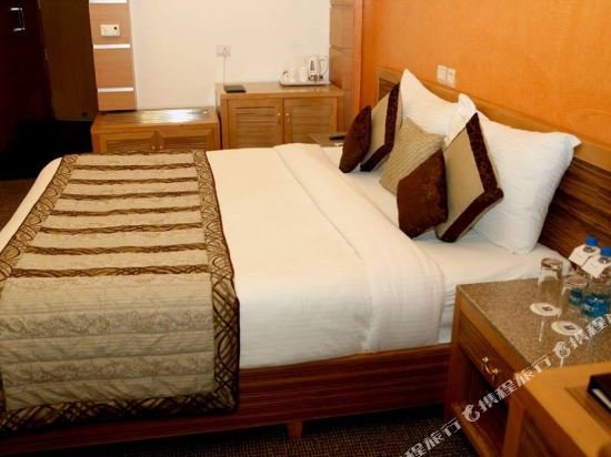 Фото Comfort Inn Saffron Kiran