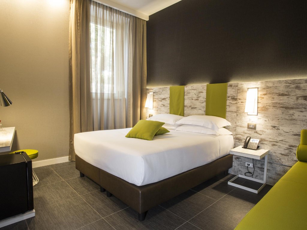 Фото Отель Smooth Hotel Rome Termini