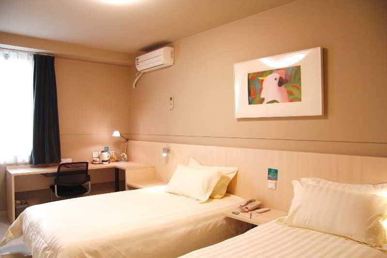 Фото Jinjiang Inn Bengbu Railway Station First Jiefang Road