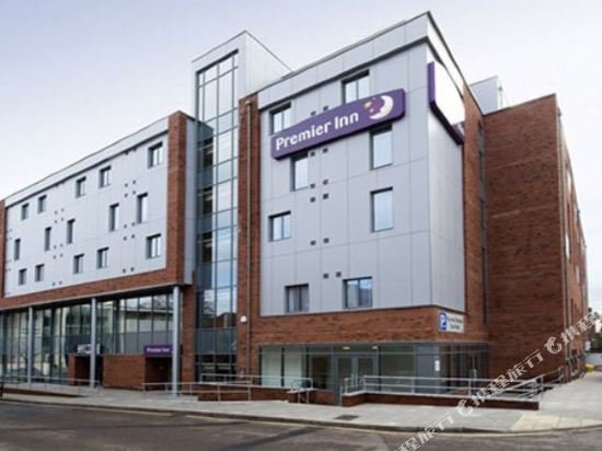 Фото Premier Inn Exeter City Centre hotel