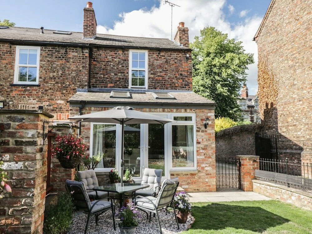 Hotel Tree Top Cottage, North Yorkshire County, photo
