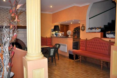 Фото Hotel du Commerce Et de Navarre