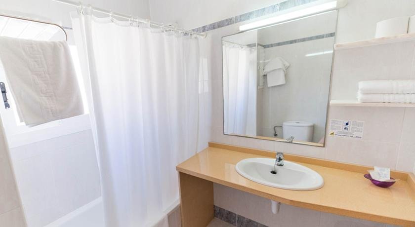 Фото Aparthotel Vibra Sanan - Adults Only