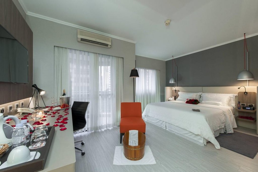 Фото Clarion Hotel Faria Lima