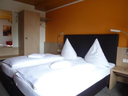 Фото Hotel Gasthof Zum Bad