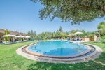 Private Room and Bb - Enchanting Estate With Swimming Pool and Jacuzzi