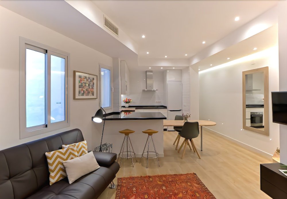 Фото Luxury Penthouse Historical Center