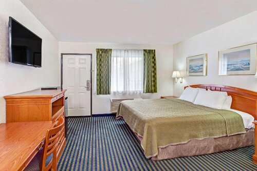 Гостиница Travelodge by Wyndham Hollywood-Vermont/Sunset в Лос-Анджелесе