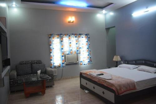 Фото Hotel Naveen Residency