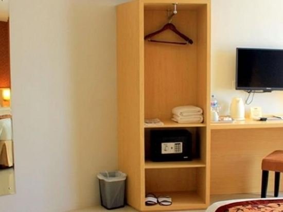 Фото Bekizaar Hotel Surabaya