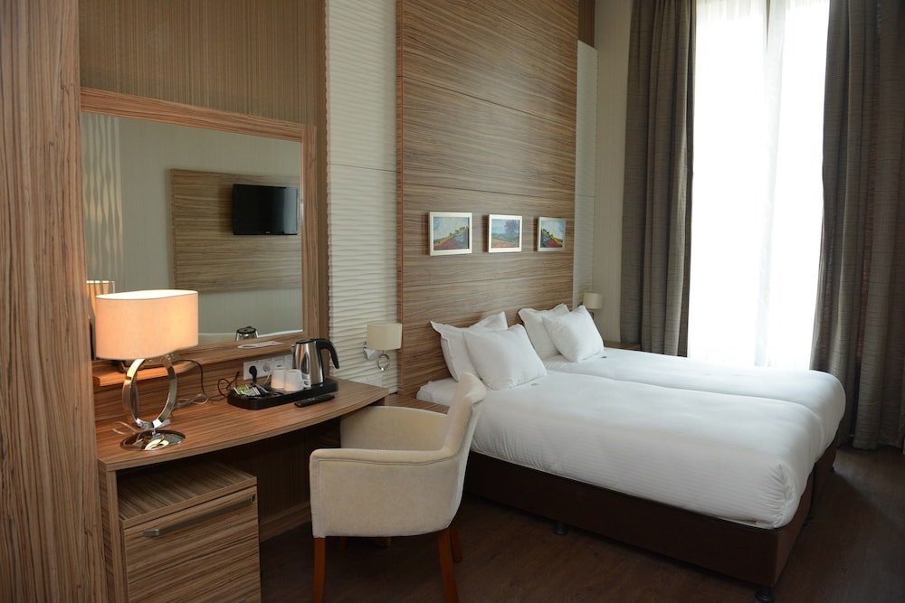 Фото Grand Hotel Downtown