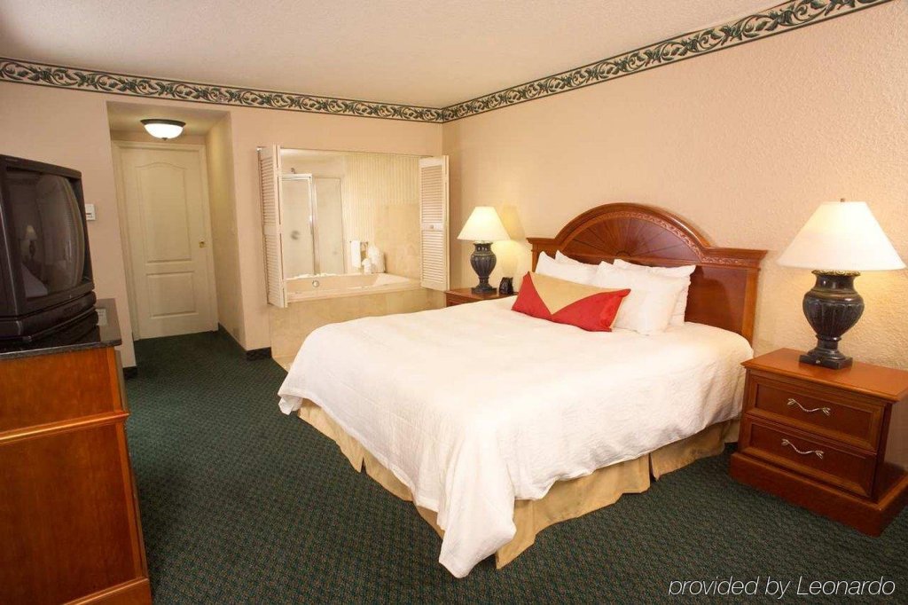 Фото Hilton Garden Inn Jacksonville Airport