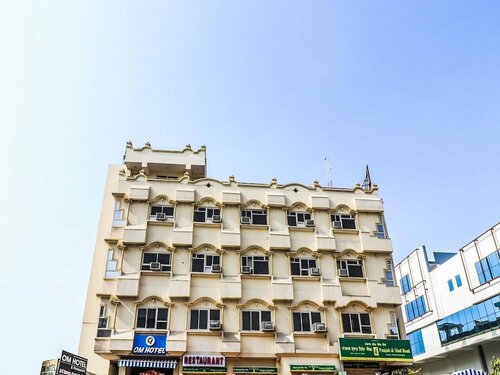 Om Hotel